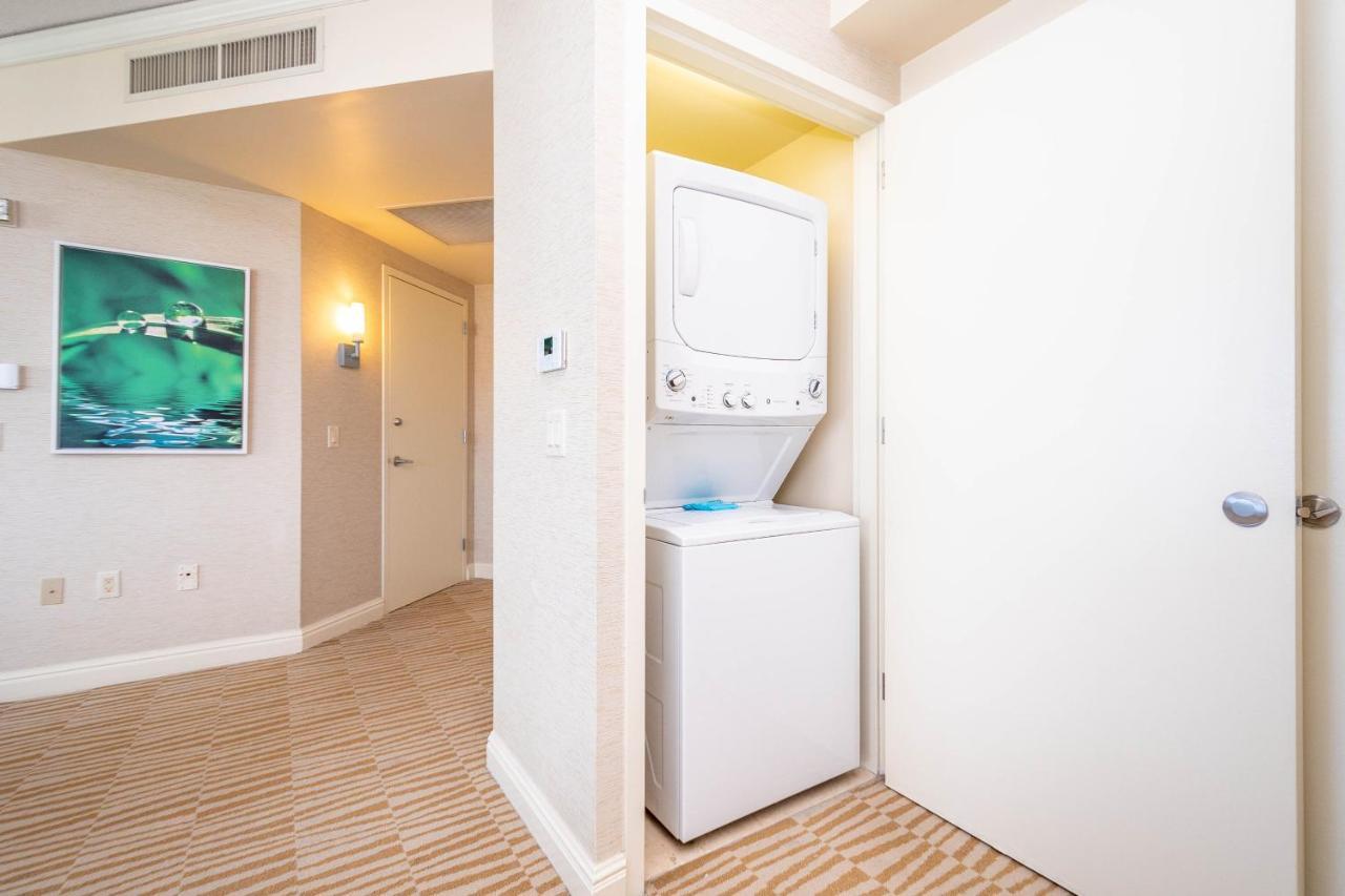 Trump Intl 2 Bedroom Apartment 1600 Sqf Ocean And Bay View Санні-Айлс-Біч Екстер'єр фото