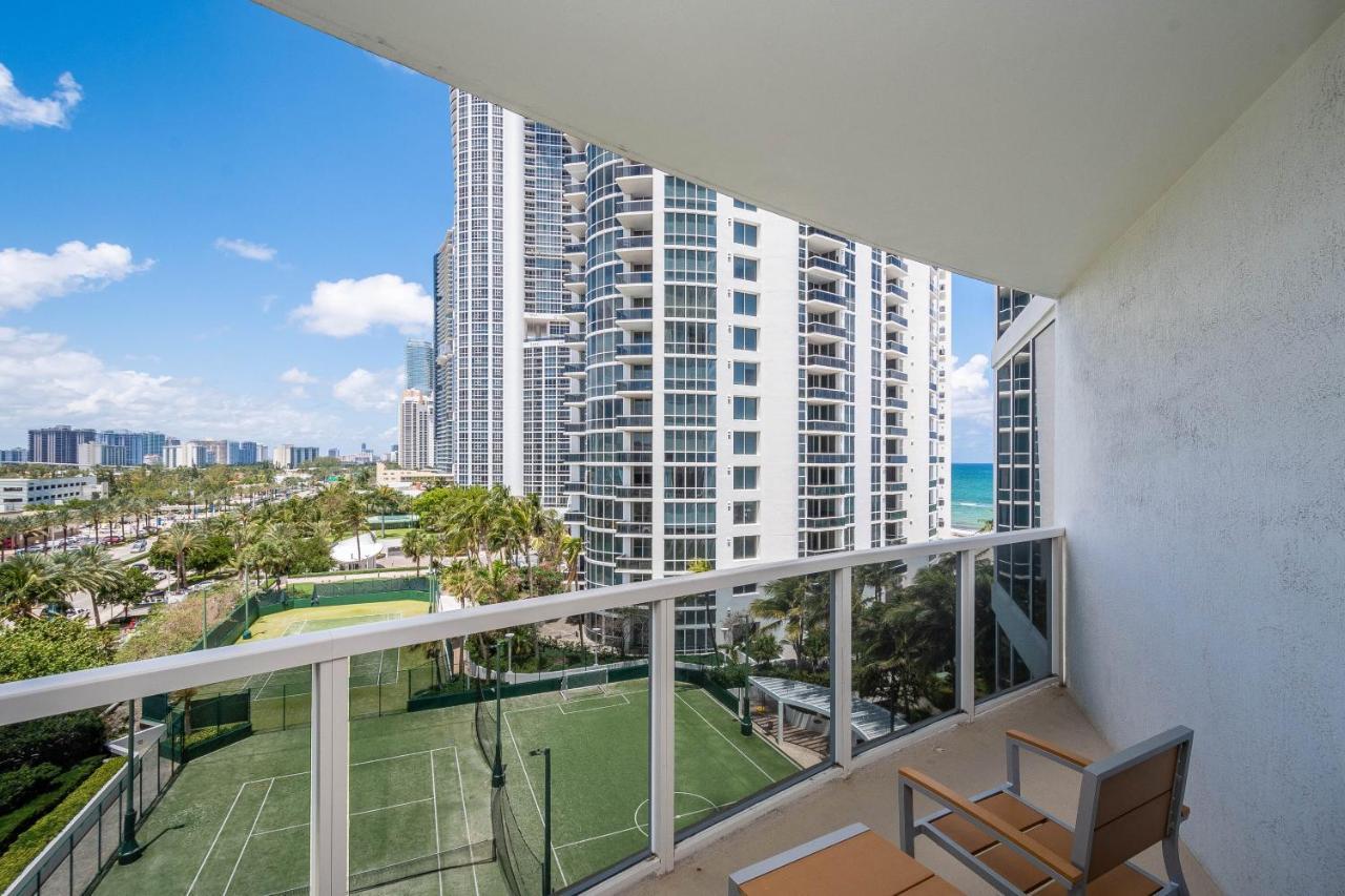 Trump Intl 2 Bedroom Apartment 1600 Sqf Ocean And Bay View Санні-Айлс-Біч Екстер'єр фото
