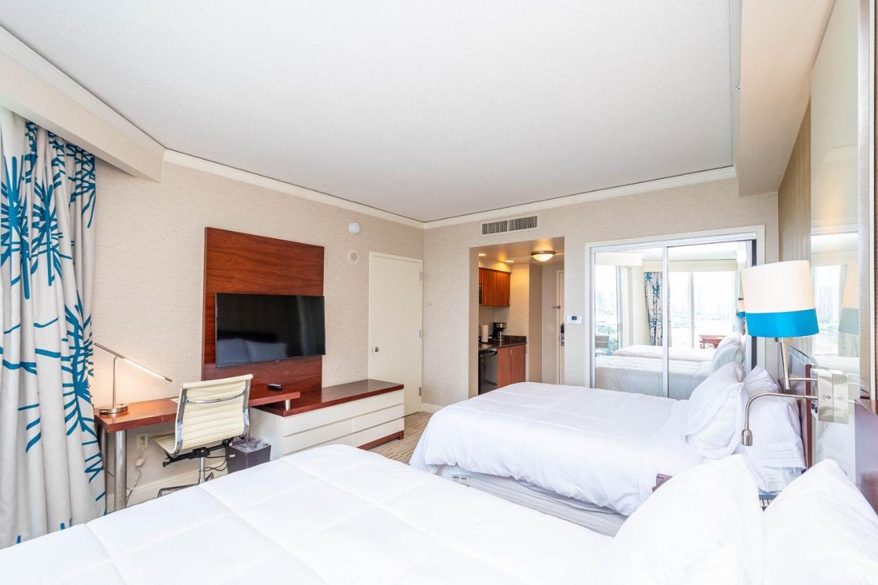 Trump Intl 2 Bedroom Apartment 1600 Sqf Ocean And Bay View Санні-Айлс-Біч Екстер'єр фото