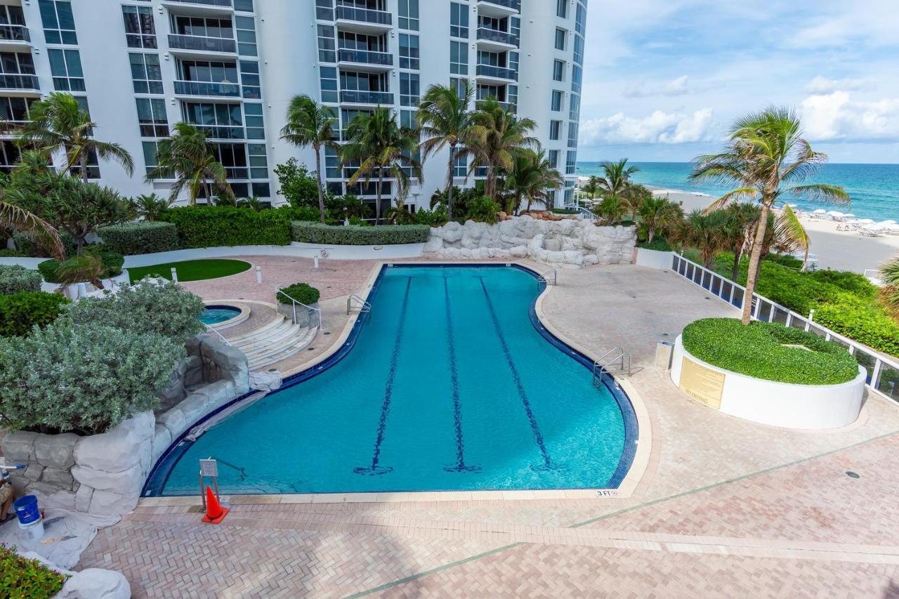 Trump Intl 2 Bedroom Apartment 1600 Sqf Ocean And Bay View Санні-Айлс-Біч Екстер'єр фото